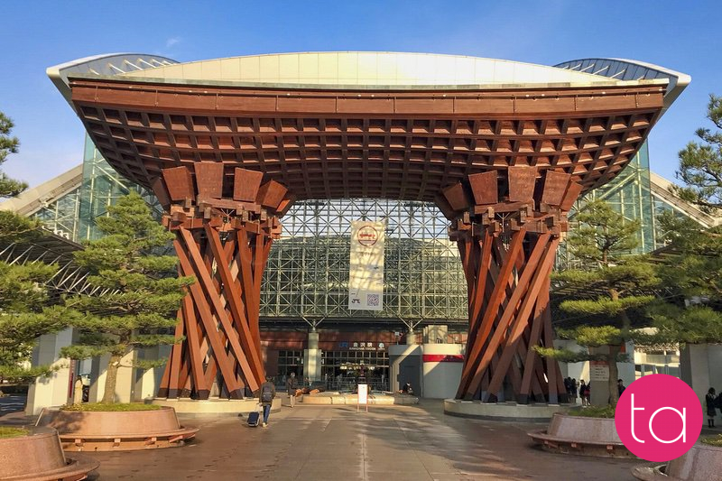 Tsuzumi-mon Gate at JR Kanazawa Station East
