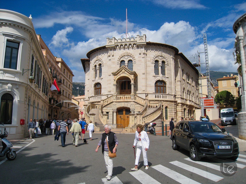 Monaco Palace: an Amazing Palace With a Long History of Royal Rule!