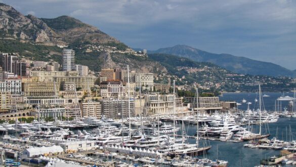 Monaco Palace: an Amazing Palace With a Long History of Royal Rule!