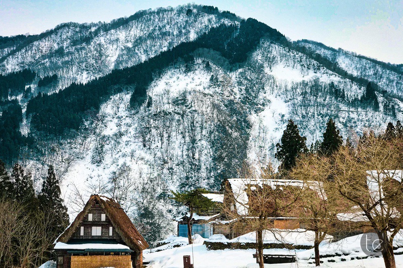 Gokayama in Spring Snow