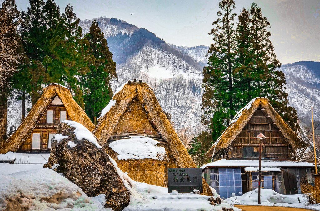 Gokayama in Spring Snow
