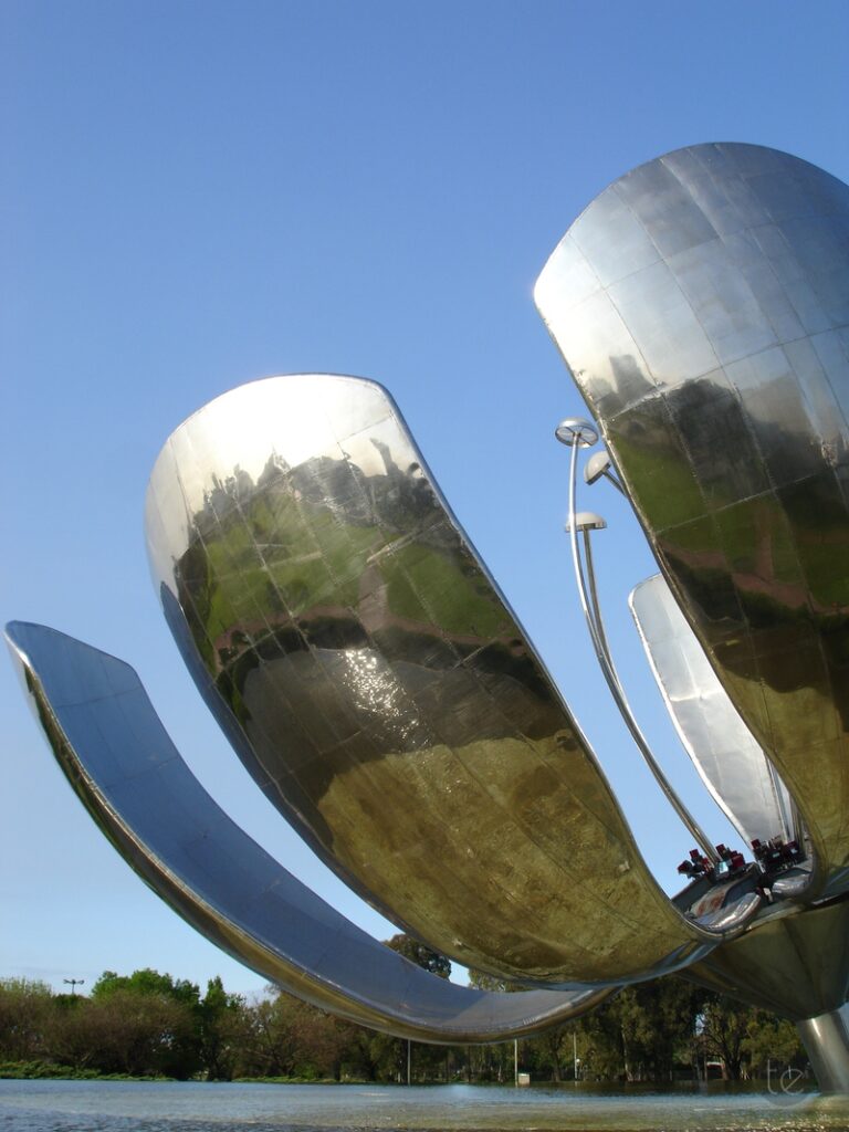 Floralis Genérica Sculpture in Plaza de las Naciones Unidas, Avenida Figueroa Alcorta, Buenos Aires