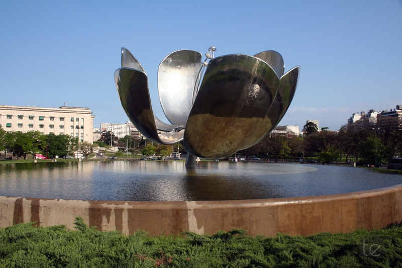 Floralis Genérica Sculpture in Plaza de las Naciones Unidas, Avenida Figueroa Alcorta, Buenos Aires