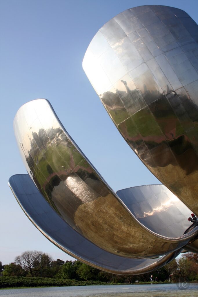Floralis Genérica Sculpture in Plaza de las Naciones Unidas, Avenida Figueroa Alcorta, Buenos Aires