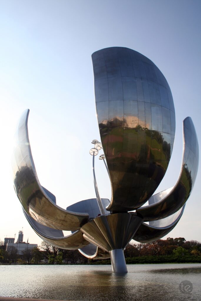 Floralis Genérica Sculpture in Plaza de las Naciones Unidas, Avenida Figueroa Alcorta, Buenos Aires