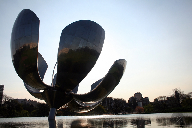 Floralis Genérica Sculpture in Plaza de las Naciones Unidas, Avenida Figueroa Alcorta, Buenos Aires
