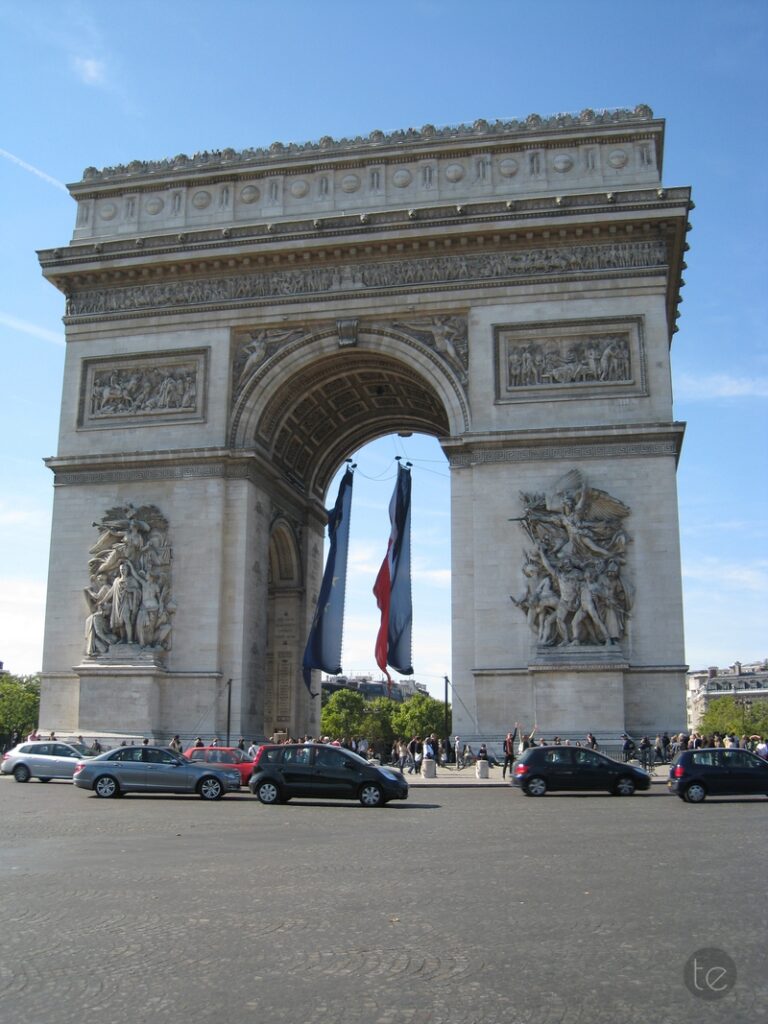 The Arc de Triomphe de l'Étoile in Paris