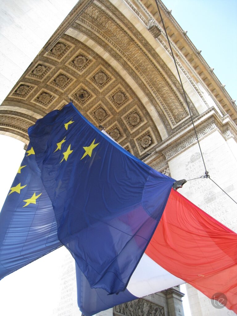 The Arc de Triomphe de l'Étoile in Paris