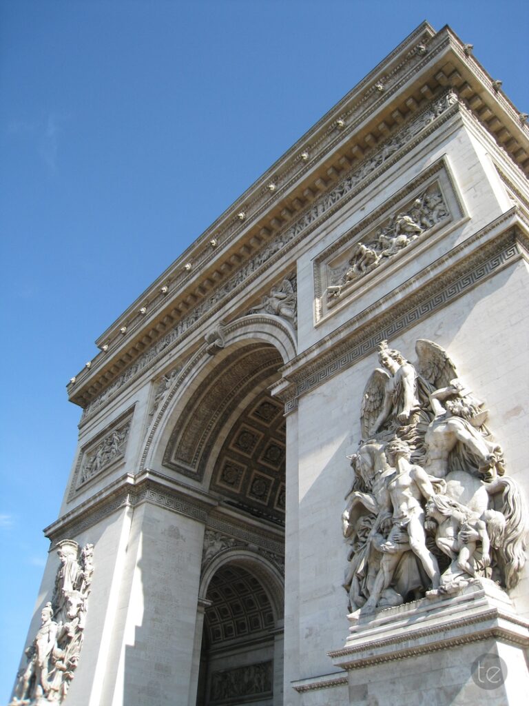 The Arc de Triomphe de l'Étoile in Paris
