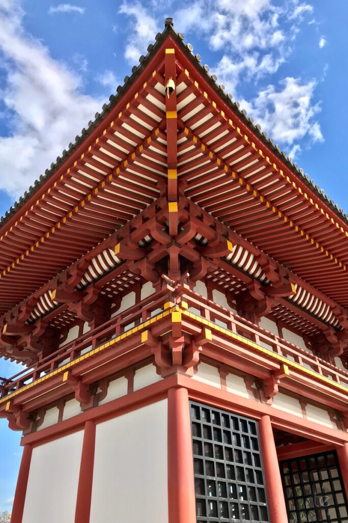 Shitennoji Temple in Osaka, Japan