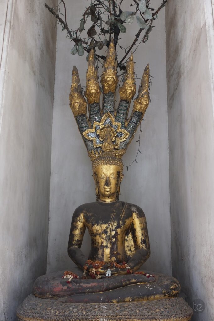 Wat Arun: Thailand's Iconic Temple of Dawn