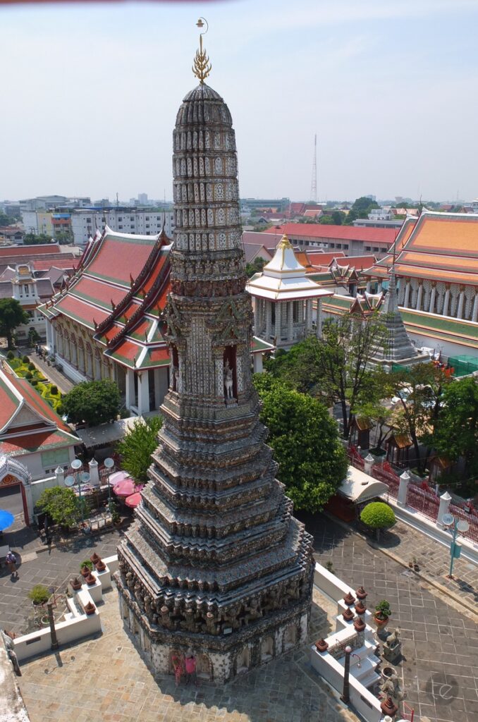Wat Arun: Thailand's Iconic Temple of Dawn