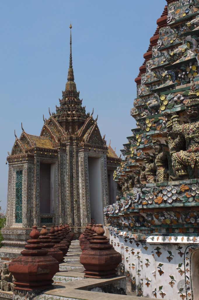 Wat Arun: Thailand's Iconic Temple of Dawn