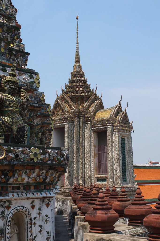 Wat Arun: Thailand's Iconic Temple of Dawn