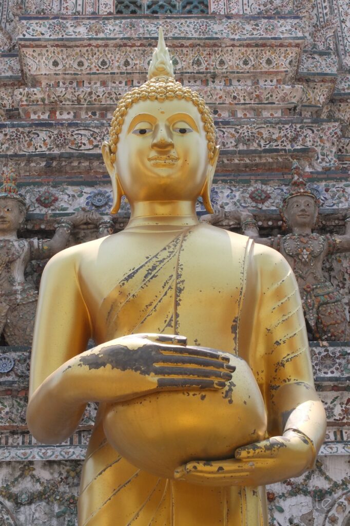Wat Arun: Thailand's Iconic Temple of Dawn