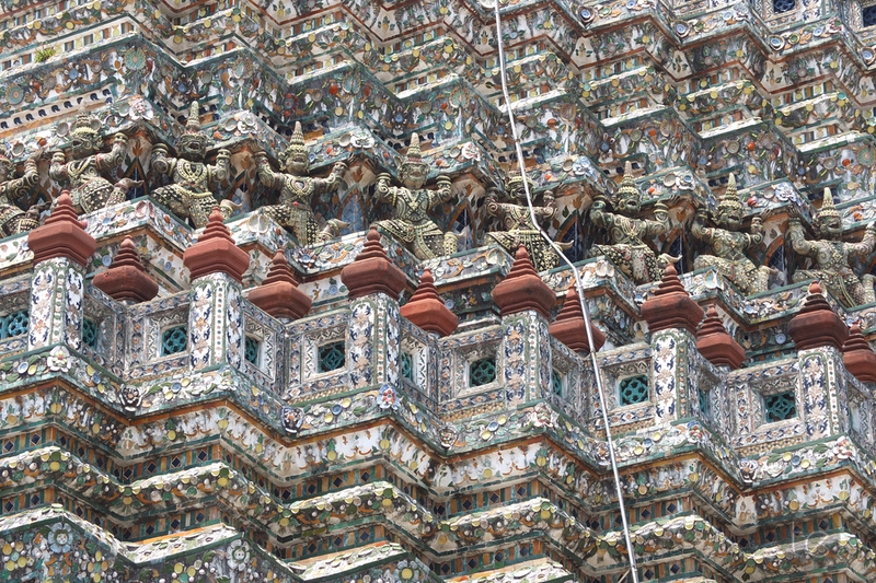 Wat Arun: Thailand's Iconic Temple of Dawn