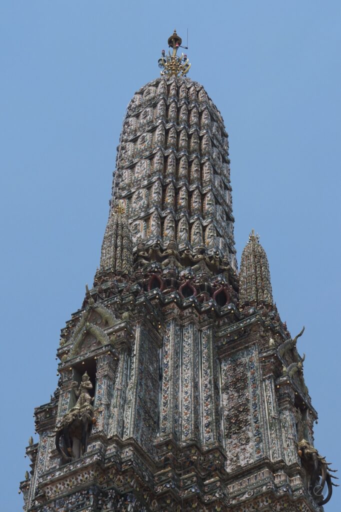 Wat Arun: Thailand's Iconic Temple of Dawn