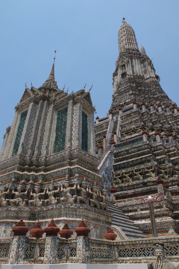 Wat Arun: Thailand's Iconic Temple of Dawn