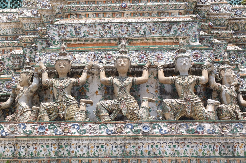 Wat Arun: Thailand's Iconic Temple of Dawn