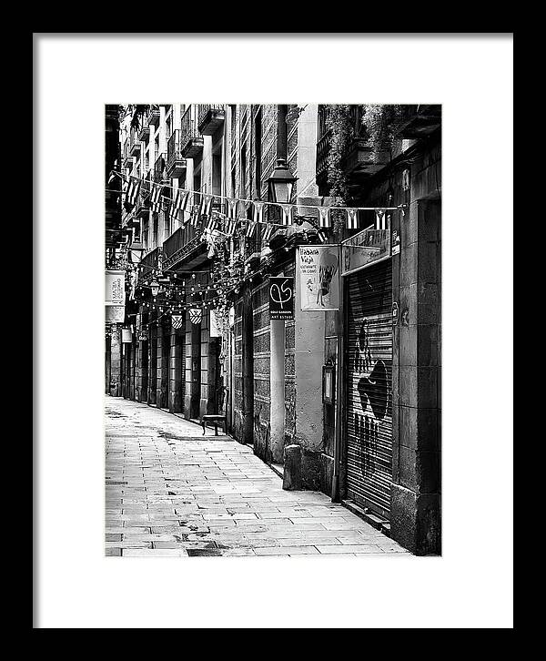 Charming Black & White Street Scene in Barcelona, Spain